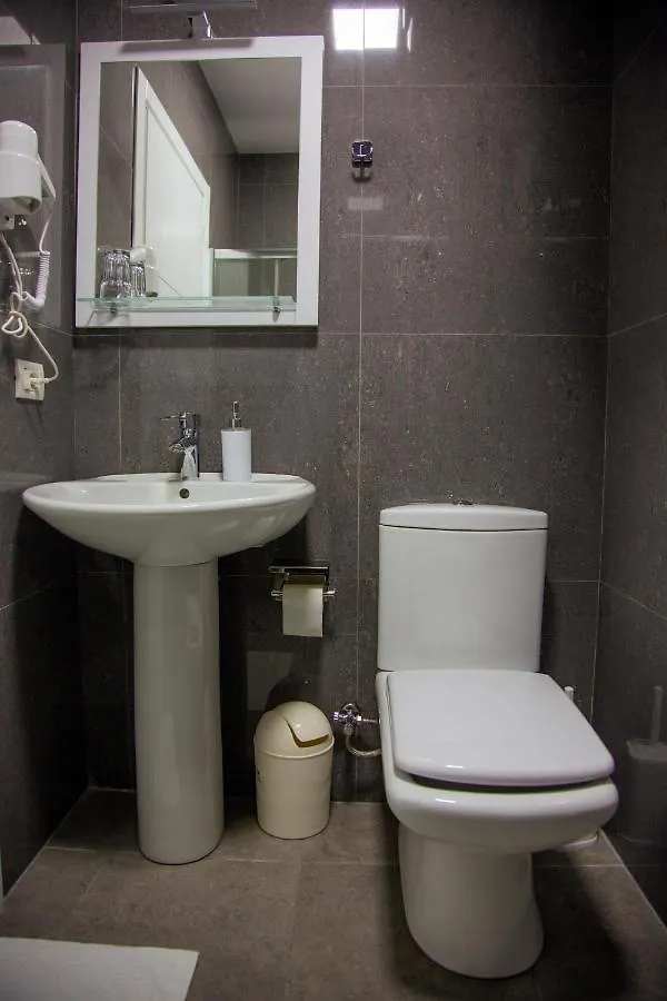 Отель Nuestra Casa Тирана