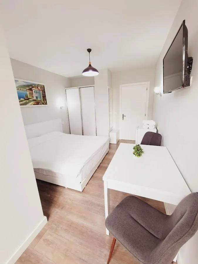 Гостевой дом Отель Nuestra Casa Тирана